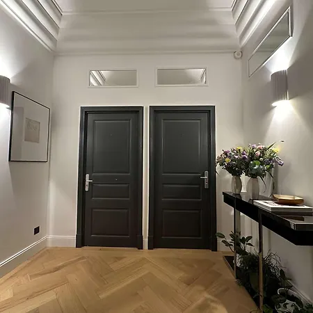 La Guitare 22 - Spacious 1 Bedroom In The Center Of Cannes, Right Behind Grand Appartement Cannes